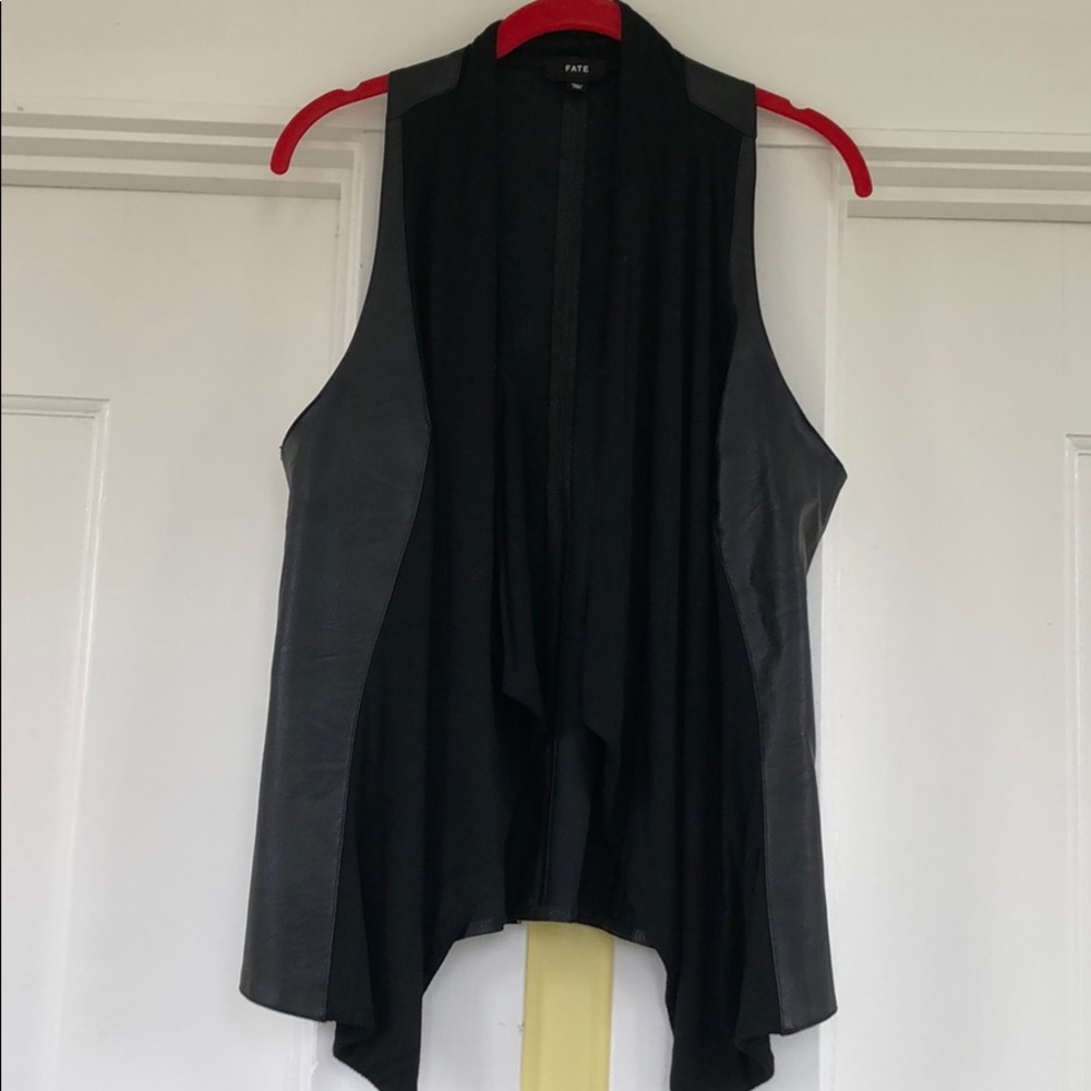 Cowl vest